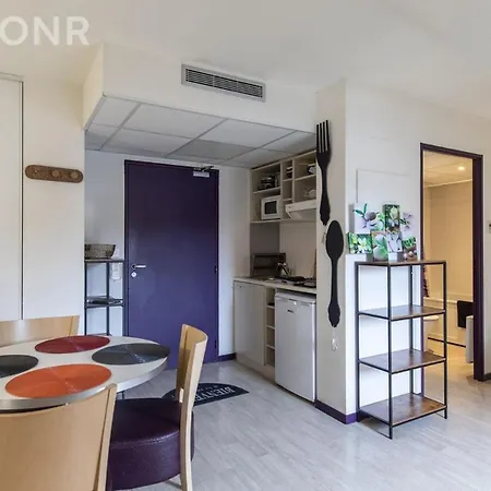 Grand 4 Personnes Bien Place Gare , Sanctuaire ,centre * 卢德